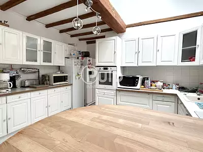 Maison, 260 m²