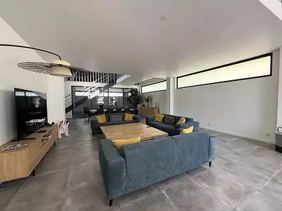 Maison, 369 m²