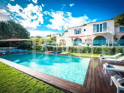 Maison, 650 m²