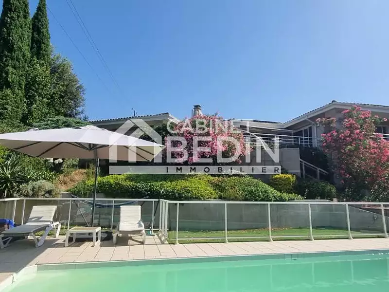 Maison, 192 m²