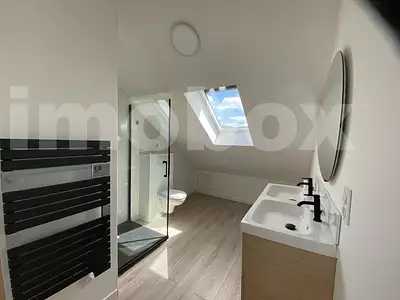 Maison, 240 m²