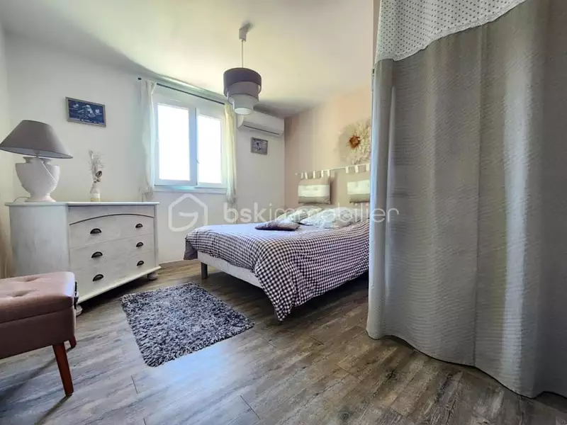 Maison, 163 m²