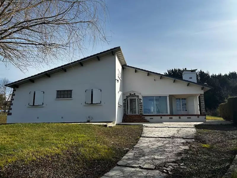 Maison, 218 m²