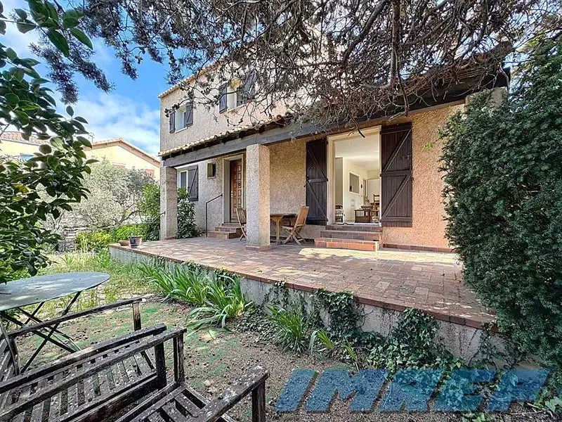 Maison, 105 m²