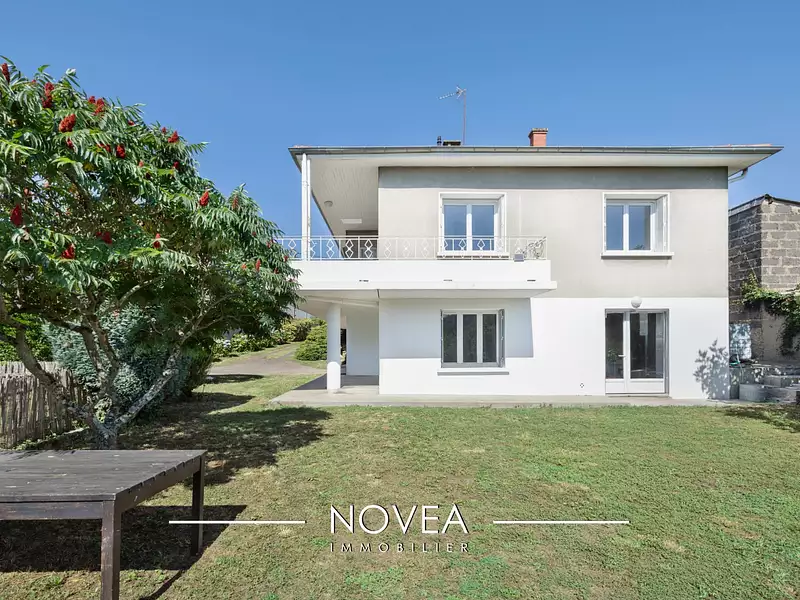 Maison, 143,89 m²