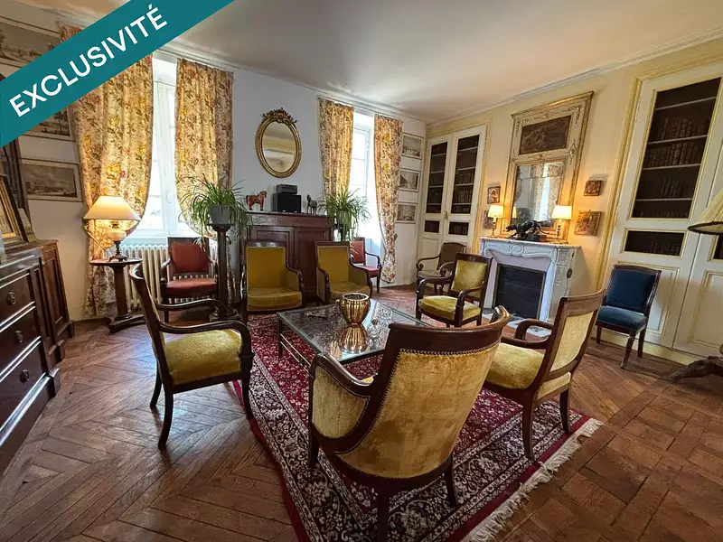 Maison, 561 m²