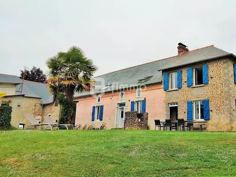 Maison, 210 m²