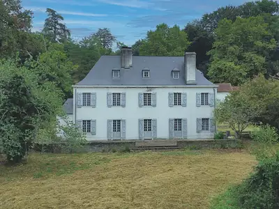 Maison, 387 m²