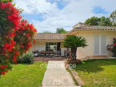 Maison, 215 m²