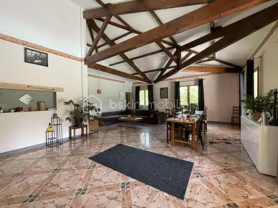 Maison, 270 m²