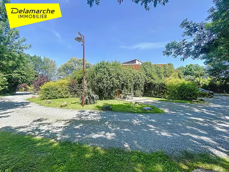 Maison, 1 040 m²