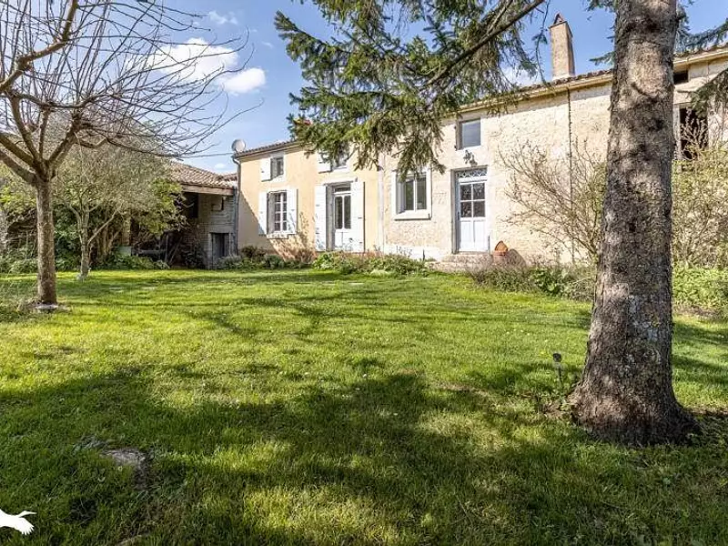 Maison, 246 m²