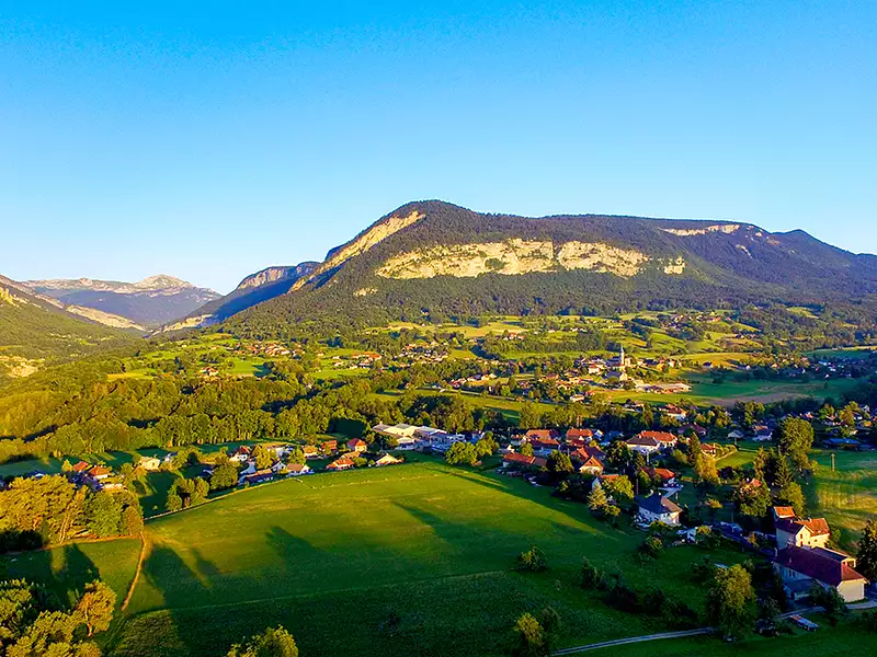 Terrain, 824 m²