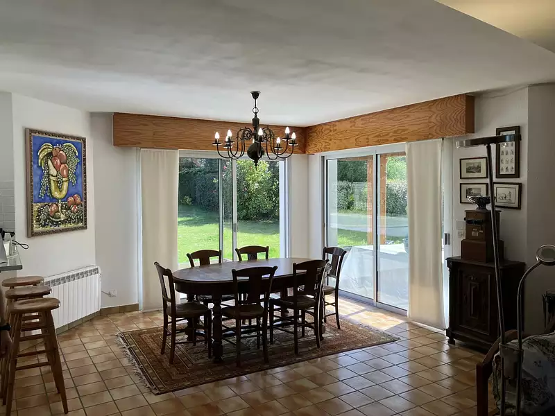 Maison, 220 m²