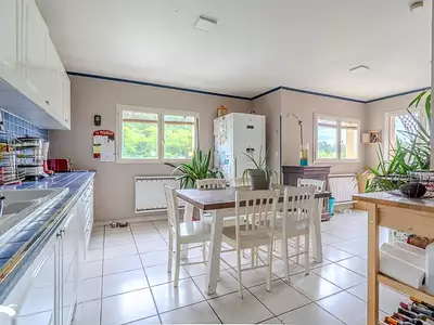 Maison, 186 m²