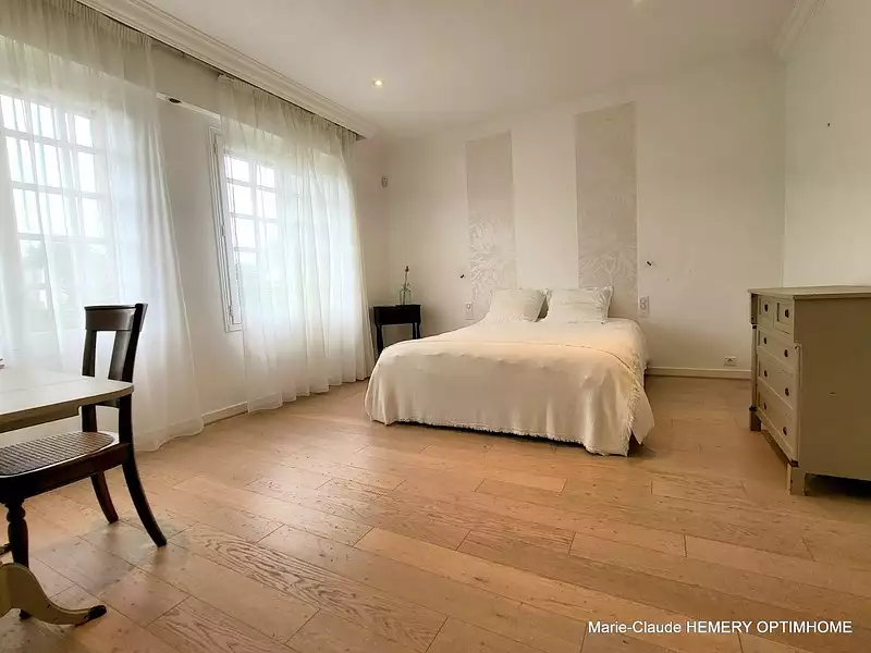 Maison, 267 m²