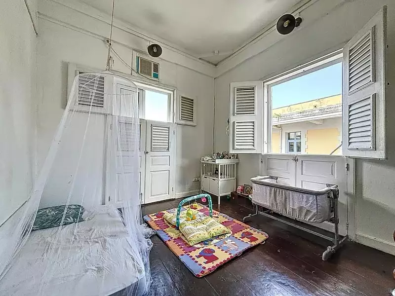 Immeuble, 237 m²