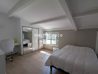 Maison, 240 m²