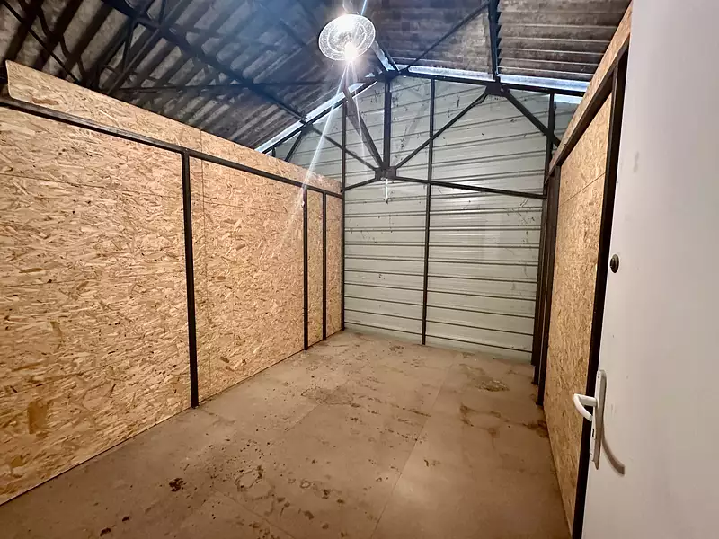 Parking, 320 m²