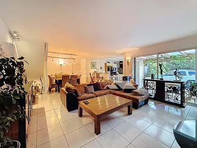 Maison, 168 m²