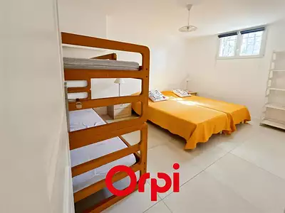 Maison, 240 m²