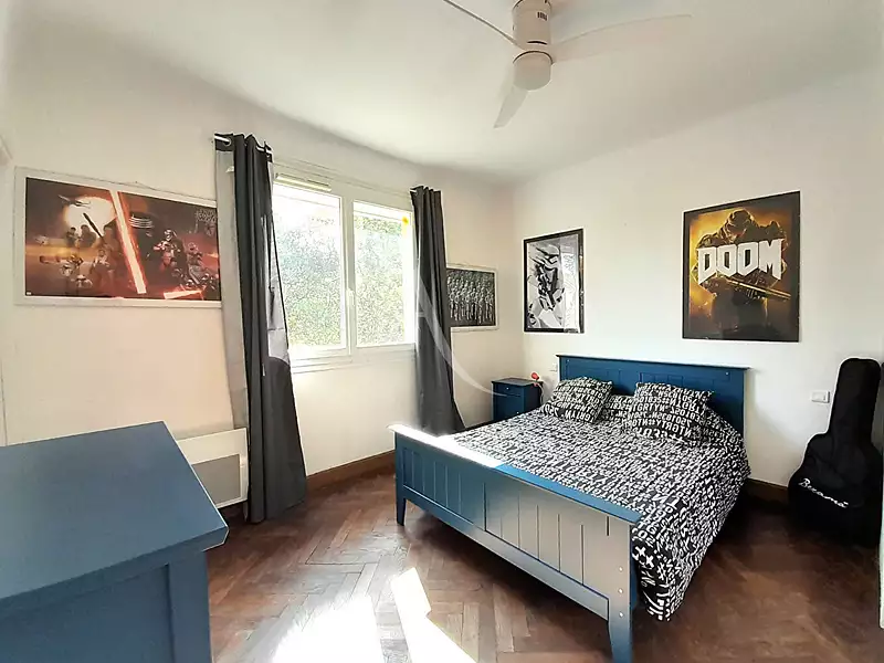 Maison, 256,1 m²