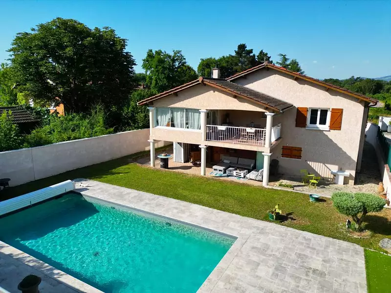 Maison, 223 m²