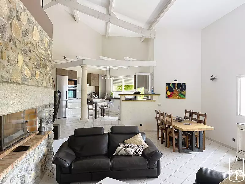 Maison, 204 m²