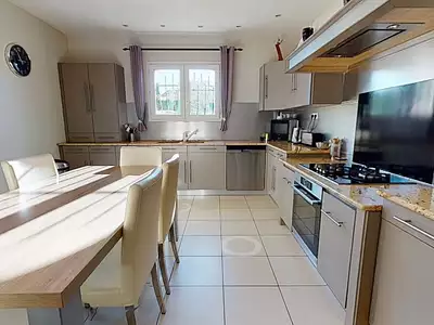 Maison, 165 m²