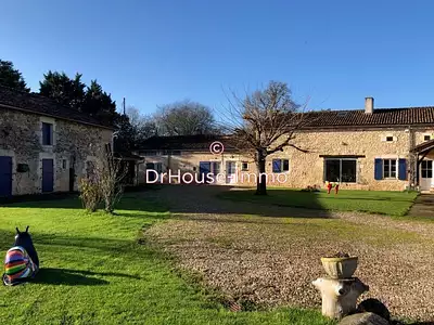 Maison, 347 m²
