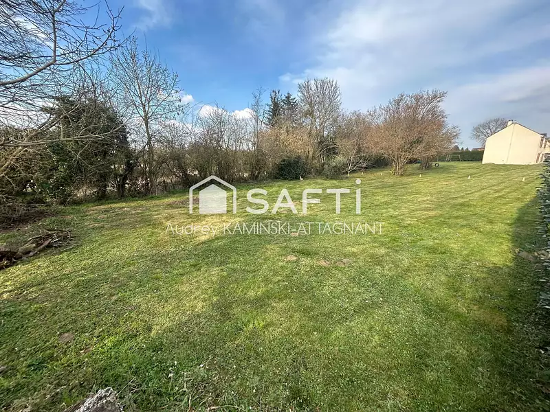 Terrain, 621 m²
