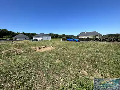 Terrain, 617 m²