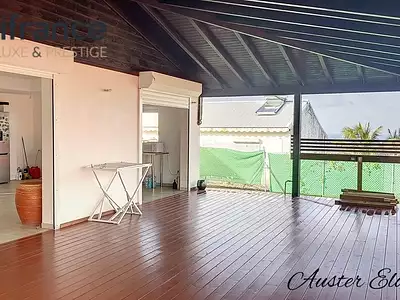 Maison, 250 m²