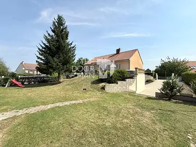 Maison, 106 m²