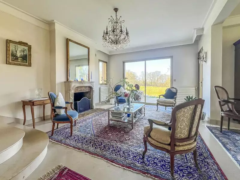 Maison, 254 m²