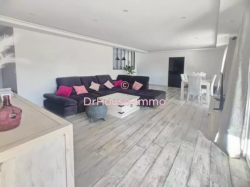 Maison, 153 m²