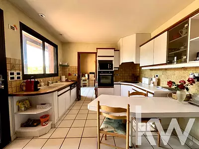 Maison, 180 m²