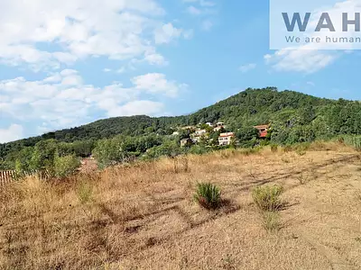 Terrain, 1 800 m²