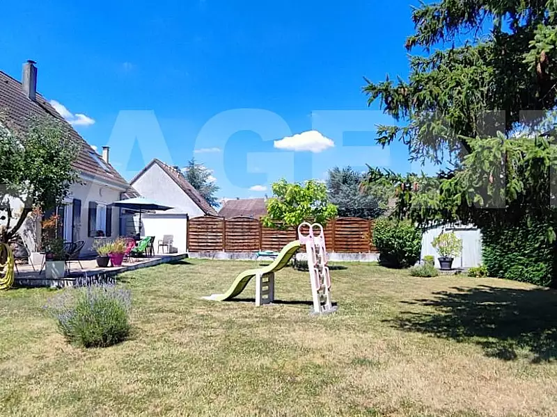 Maison, 105 m²