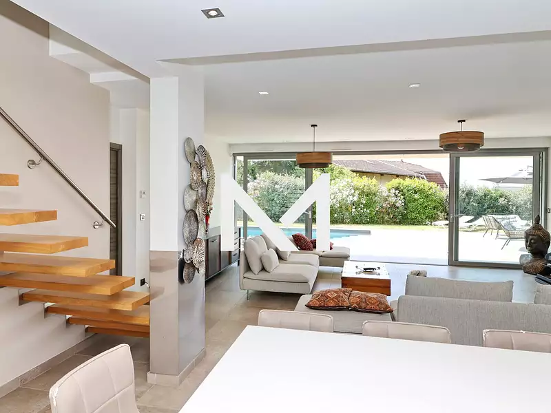 Maison, 171 m²