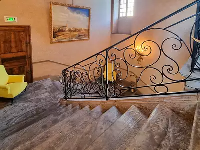 Maison, 825 m²