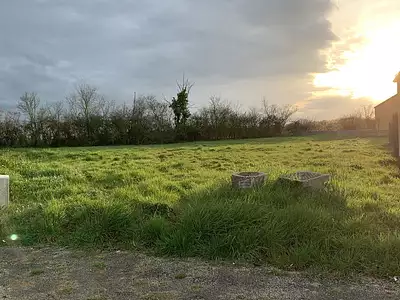 Terrain à bâtir, 600 m²