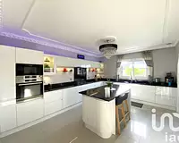 Maison, 325 m²