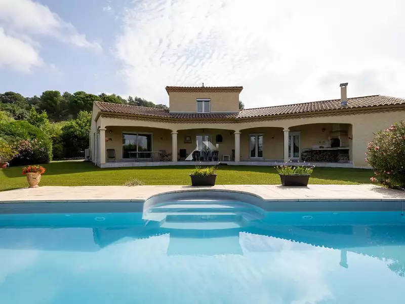 Maison, 200 m²