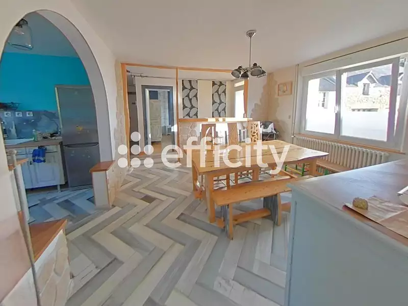 Maison, 170 m²