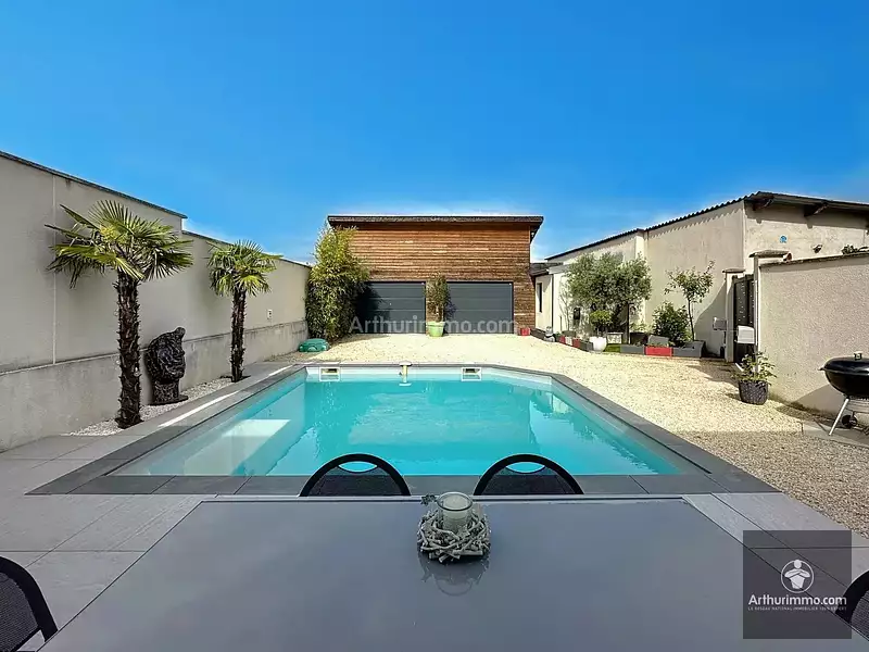 Maison, 195 m²