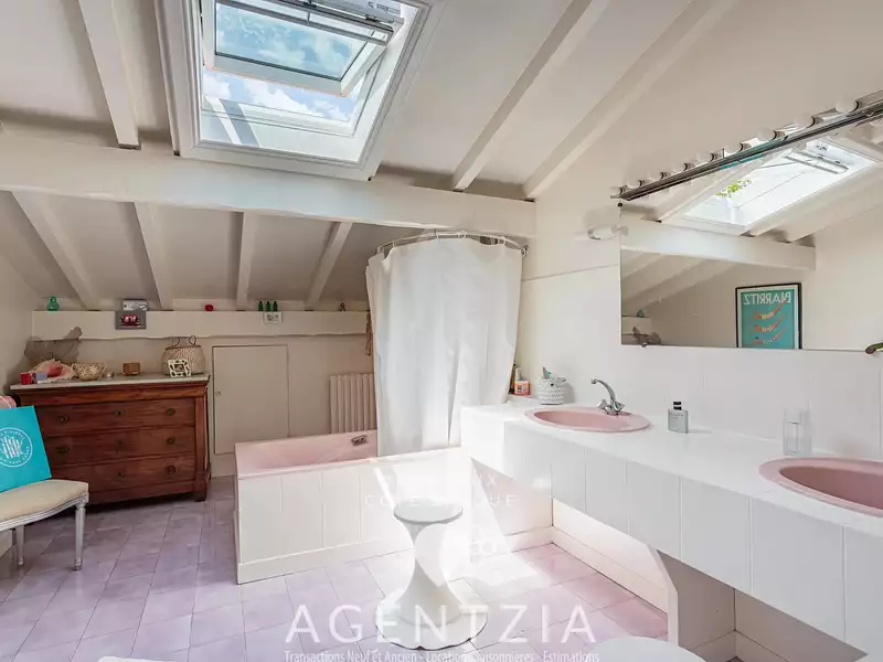 Maison, 165 m²