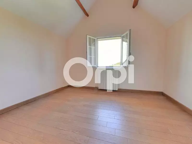 Maison, 200 m²
