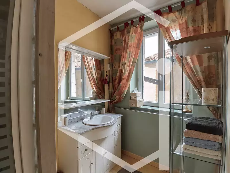 Maison, 180 m²