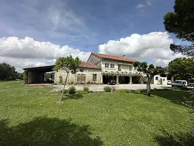 Maison, 330 m²